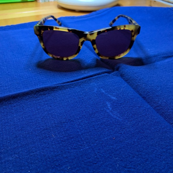 Bally Sunglasses Tortoise Shell - Picture 3 of 5